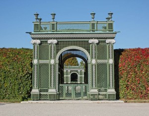 Gartentor im Park von Schloß Schönbrunn
